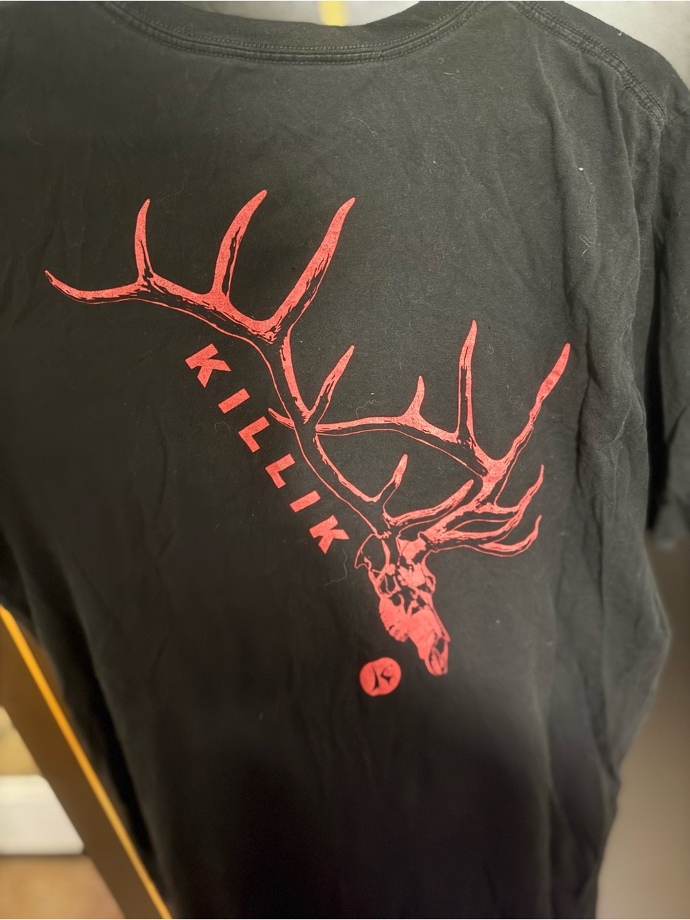 KILLik Black Short-Sleeve Graphic Tee with Red Antler Skull